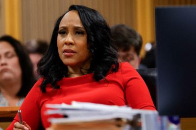 Judge rules Fani Willis must step aside from Trump case or fire special prosecutor Nathan Wade