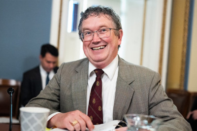 Thomas Massie, GOP rebel who defied Trump and tried to oust Johnson, survives primary threats