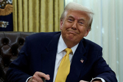 Trump to sign order cracking down on 'sanctuary' cities, threaten their federal funding