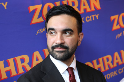 ‘Get out of town!’: Staten Island crowd confronts Zohran Mamdani at anti-Trump rally