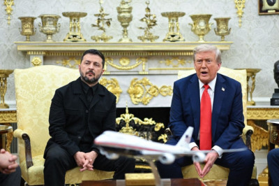 Trump navigates ongoing Russia, Ukraine negotiations during 31st week in office