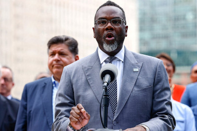 Top Chicago officials demand crime crackdown as mayor fights Trump over looming takeover: '100% need help'