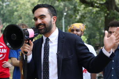 Billionaire backer of NYC Democratic socialist Mamdani funds controversial 'woke math' program: report