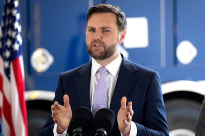 Vance to meet with Duffy, aviation leaders as shutdown 'gravely' impacts crucial industry