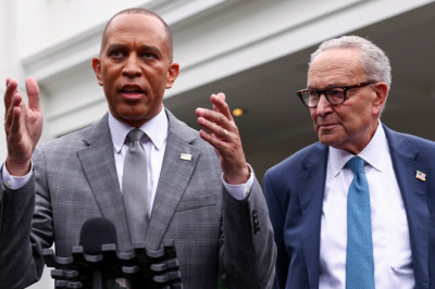 Government shutdown becoming longest in US history as Democrats dig in on Obamacare