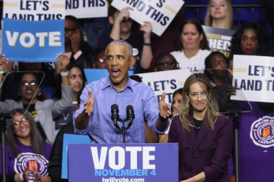 Obama jumping into New Jersey gubernatorial race at 11th hour is 'desperate,' voters say