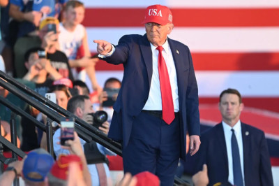 Trump headlines Election Eve tele-rallies in New Jersey and Virginia gubernatorial races