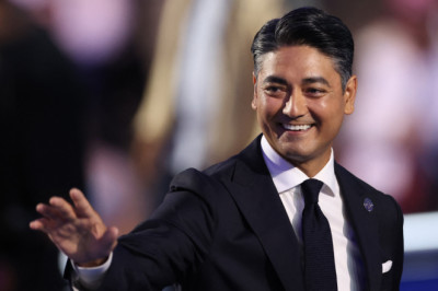 Aftab Pureval wins second term as Cincinnati mayor, extending Democrats’ hold on city hall
