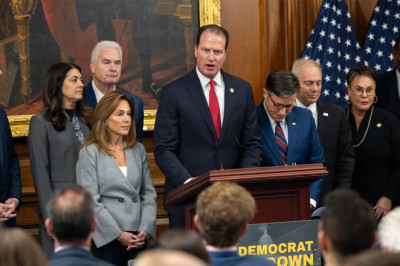 House conservatives back new funding deal to end shutdown, reject 'wasteful' Obamacare subsidies