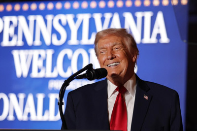 Trump compares real wages under his admin versus Biden's during speech calling out Dem affordability 'hoax'