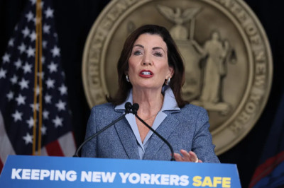 Dem lawmakers cry foul as Hochul guts AI safety bill amid Big Tech pressure