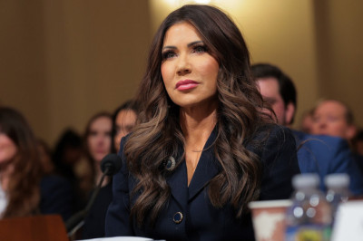 Trump administration touts ‘most secure border in history’ as 2.5 million migrants exit US