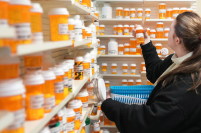 Trump promises cheaper drugs under TrumpRx, but economists say the long-term costs may be hidden