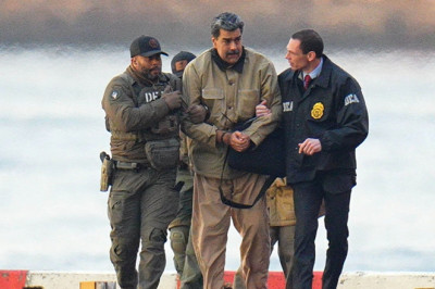 Republicans rally behind Trump's military strike to arrest Maduro as Democrats sound alarm: poll