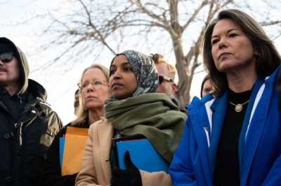 Ilhan Omar kicked out of ICE facility after DHS requires week's advance notice