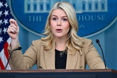 White House blames Democrats for ICE violence as Minneapolis erupts, Insurrection Act threat looms