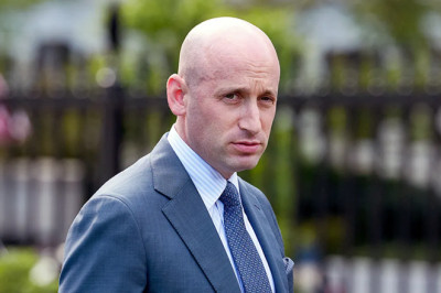 Stephen Miller accuses Democrats of siding with 'terrorists' after Minneapolis Border Patrol-involved shooting