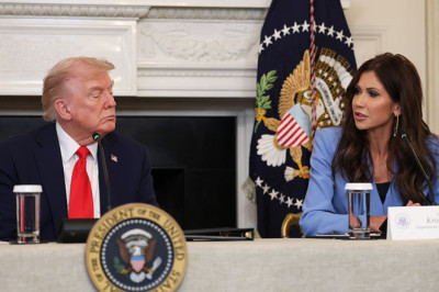 Trump says Noem doing 'very good job,' won't step down as homeland security chief amid Minnesota shift