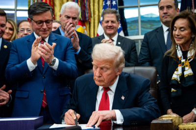 Government shutdown ends as Trump signs bill, but DHS funding deadline looms