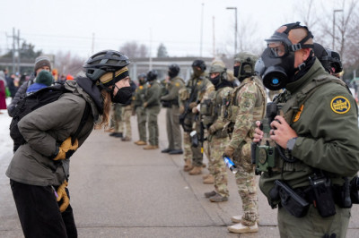 DHS fires senior CBP official for allegedly leaking sensitive information