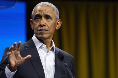 ‘At some point, you age out’: Obama urges Democrats to pass torch to younger candidates
