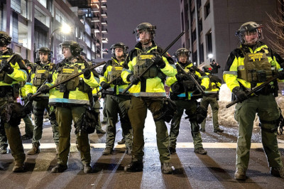 ICE assaults spike 1,500% as Dems draw ‘hard red line’ to unmask agents in DHS battle