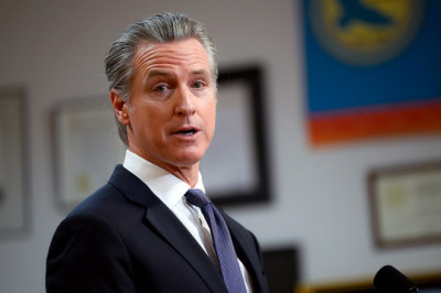 Newsom tells Georgia crowd, 'I am like you... I'm a 960 SAT guy'